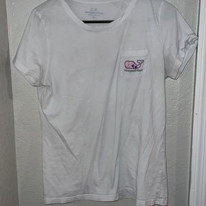 Vineyard Vines tshirt size medium